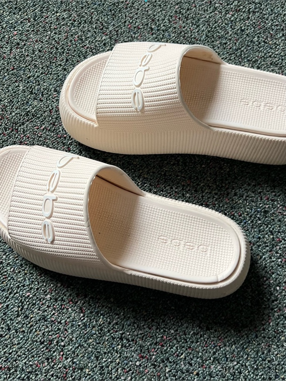 BEBE White Cream Rubber Summer Swim Platform Sandals Slides Slipper Shoes Sz 8 - Picture 10 of 16